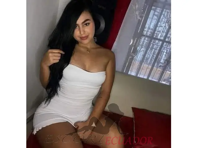 HOLA AMOR TE ESPERO EN MI CAMITA